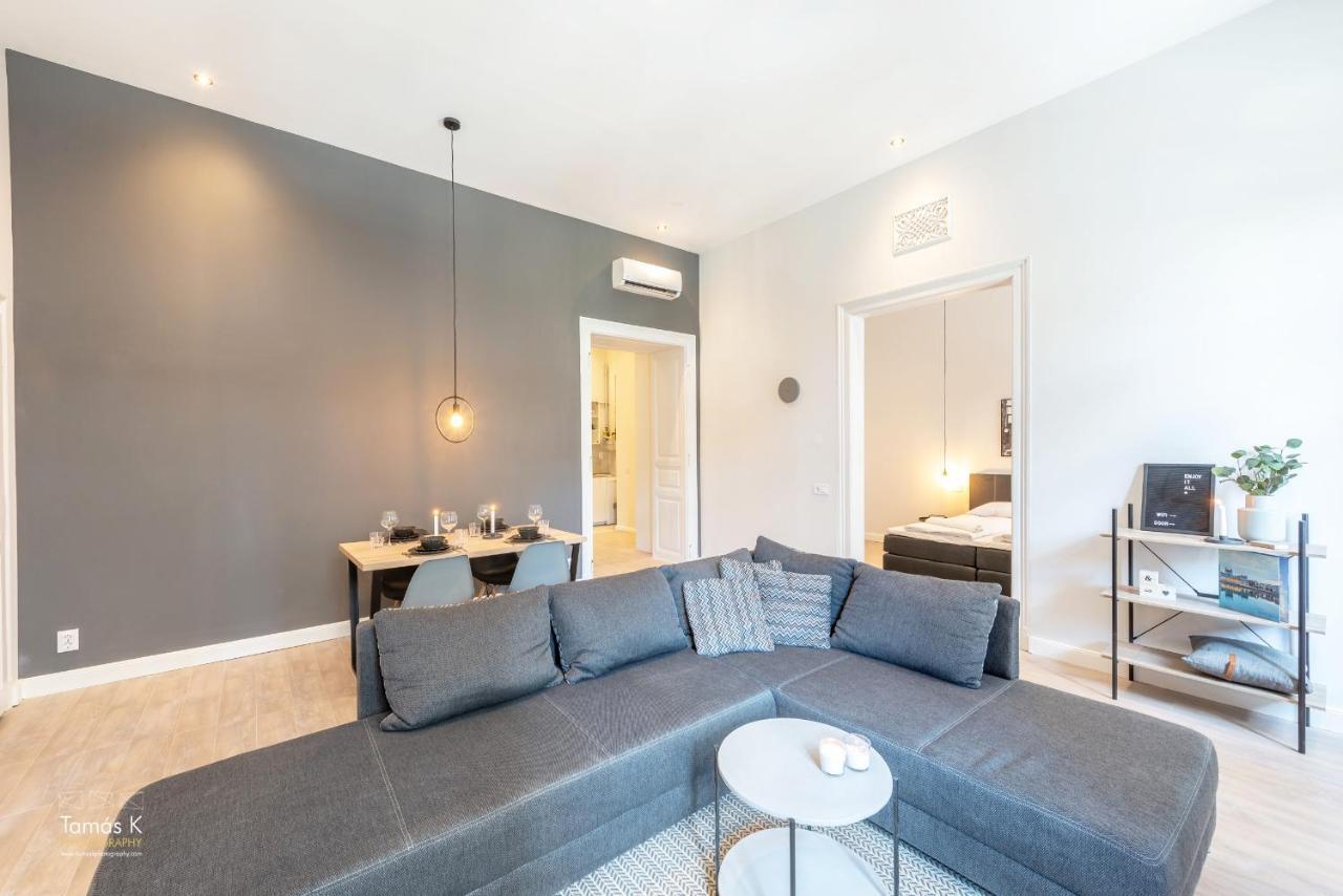 Liv Budapest